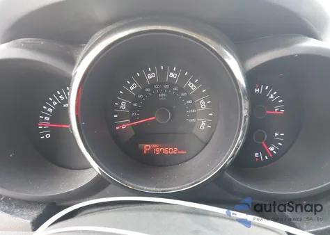 2011 Kia Soul + z USA, uszkodzony, nr VIN KNDJT2A28B7228233